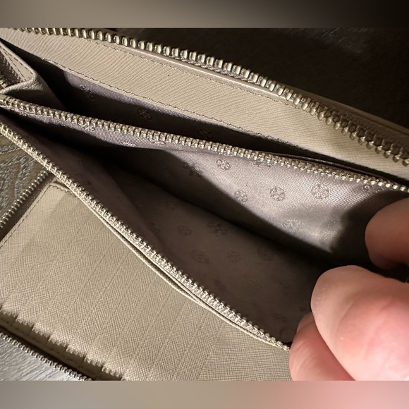 Tory Burch Continental Zip Wallet Wristlet ECU - Picture 10 of 13